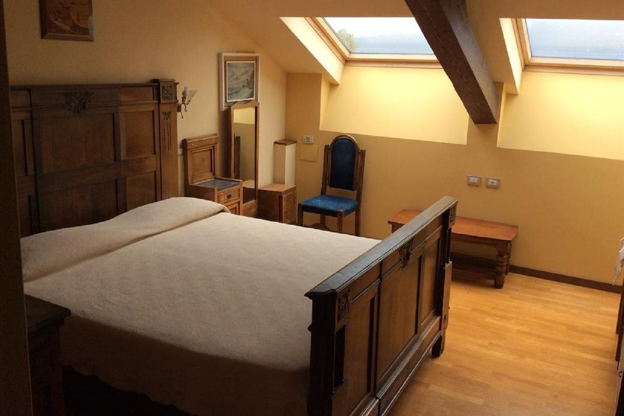 Hotel Villa Della Quercia Verbania Buitenkant foto