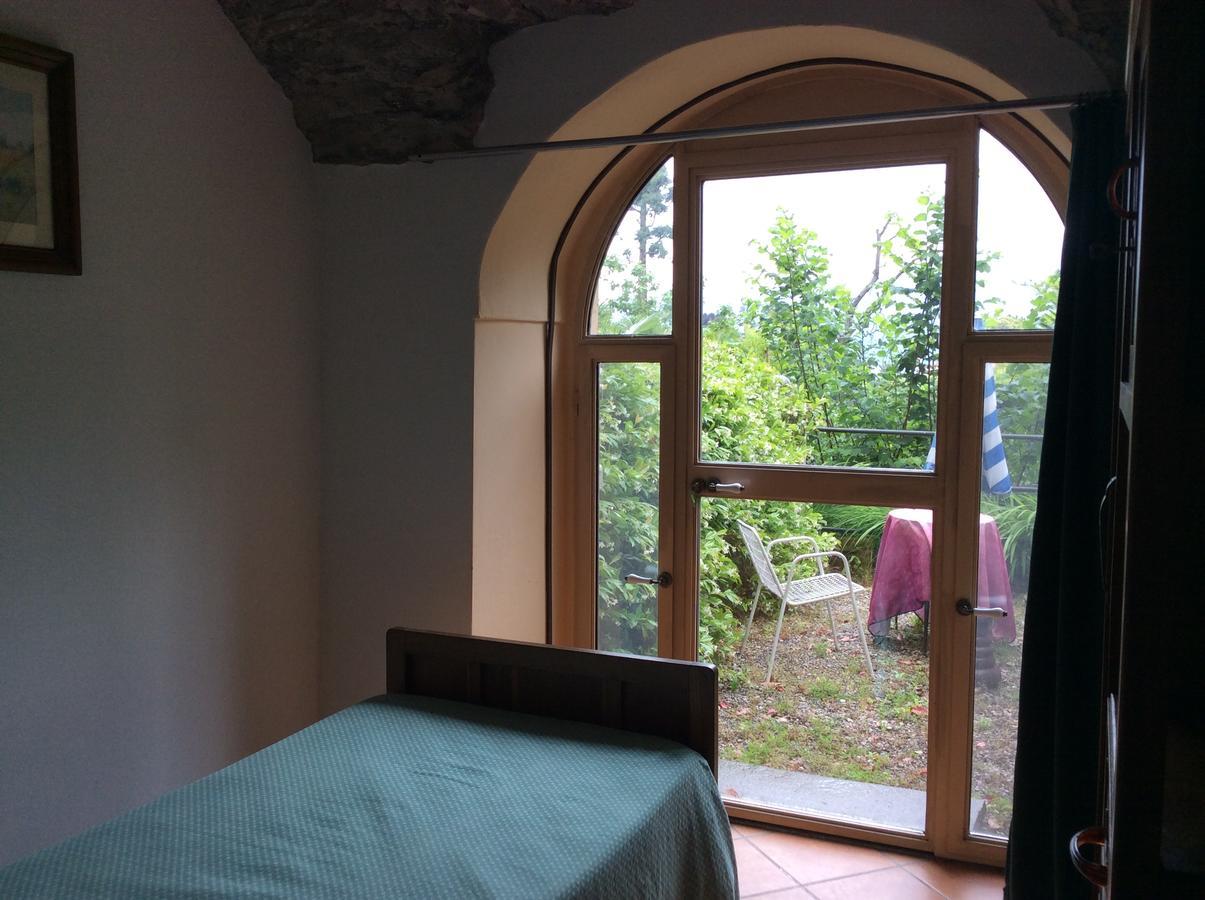Hotel Villa Della Quercia Verbania Buitenkant foto