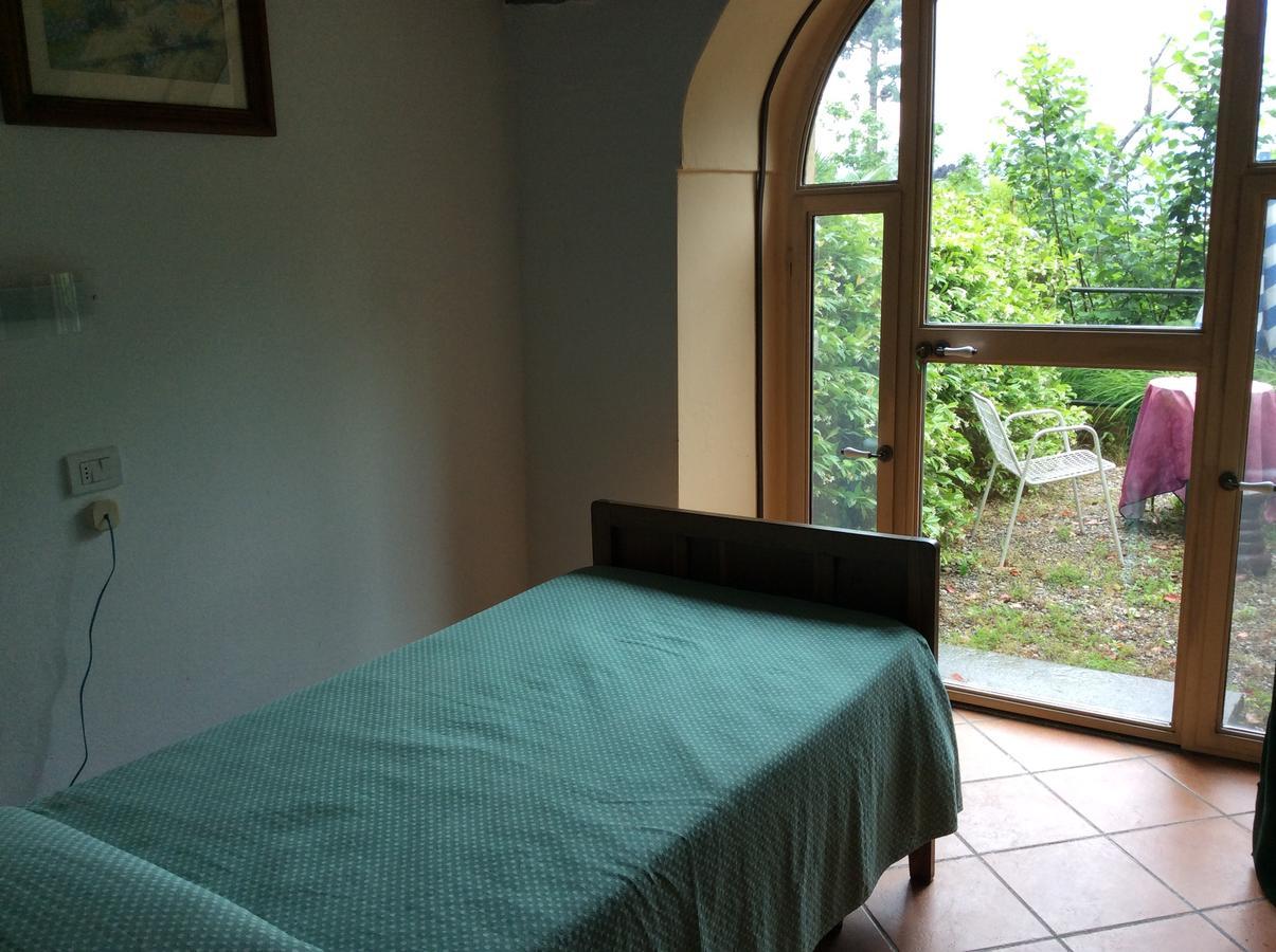 Hotel Villa Della Quercia Verbania Buitenkant foto
